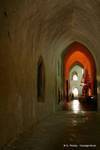 Archway nel tempio Ananda, Bagan, Birmania.