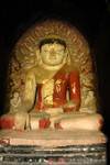 Ancient Buddha (Bhumisparsa mudra) Maha Bodhi Temple, Bagan, Birmania.
