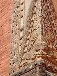 Dettaglio della scultura angolo, Sulamani Temple, Bagan, Birmania.