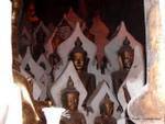 Dimostrazione di iconografia buddista, Pindaya, Birmania.
