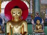 Buddha Red Halo, Sule Pagoda, Rangoon, Birmania.