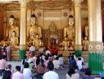 Tazaung quattro Buddha Shwedagon, Yangon, Birmania.