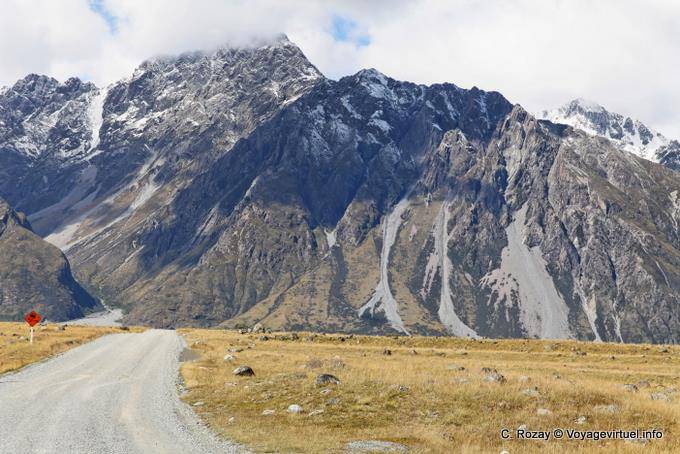 Verso Lago Tasman, Mount Cook Road, Canterbury - Nuova Zelanda