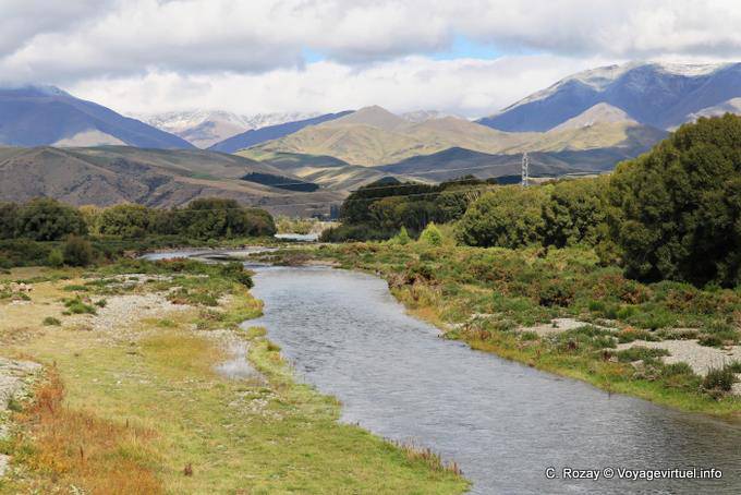 Lungo il River Road Oamaru Per Omarama, Canterbury - Nuova Zelanda