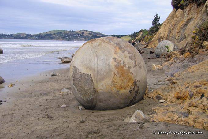 Globe pietra, Moeraki Boulders Scenic Reserve, Otago - Nuova Zelanda