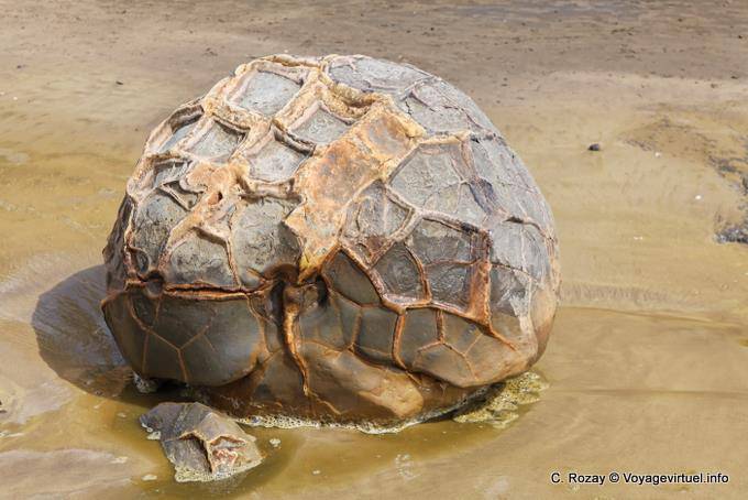 Cuore Palla, Moeraki Boulders Scenic Reserve, Otago - Nuova Zelanda