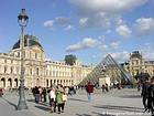 Visualizza il Louvre, Parigi, Francia.