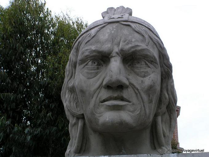 Otavalo, busto Ruminahui, generale Inca Atahualpa -Equador