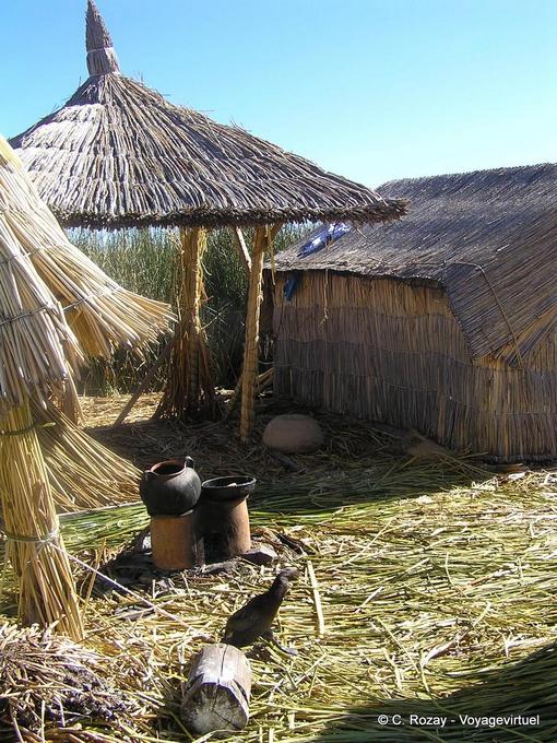 Di case Totora, Titicaca -Perù