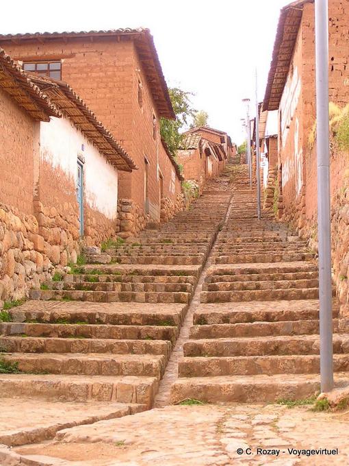 Vicolo Ripido, Chinchero in Valle Sagrado de los Incas -Perù