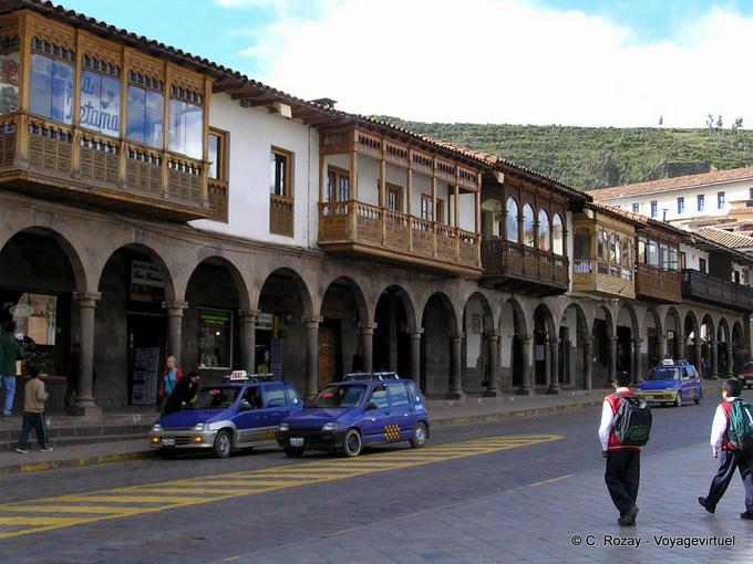 Balconi e archi a Cusco -Perù
