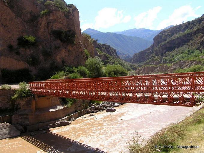 Ponte sul Rio Apurimac, Cusco e tra Abancay -Perù