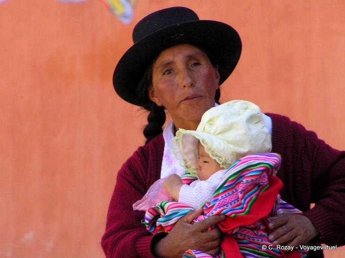 La madre e il bambino, Ayacucho -Perù