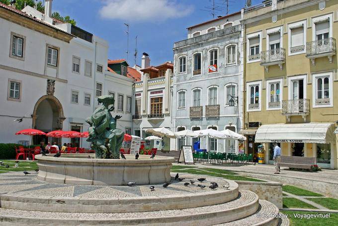 La Piazza della Repubblica, Alcobaça - Portogallo