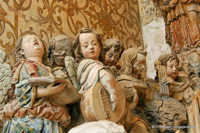 Sculture di musicisti cherubini, Alcobaça - Portogallo