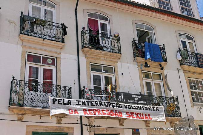 Repressione sessuale, la protesta al balcone, Coimbra - Portogallo