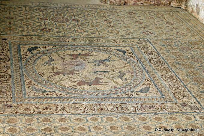 Caccia scena con i piloti, la città romana di Conimbriga mosaici - Portogallo
