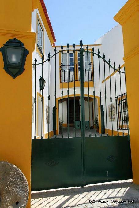 Portale di una casa, Crato - Portogallo