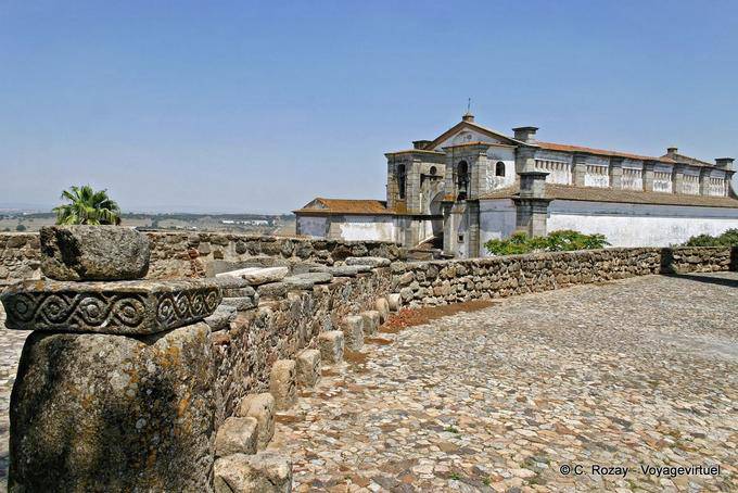 Antica pavimentazione del Foro Romano, Évora - Portogallo