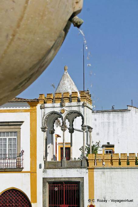 Casa Soure, XVI secolo, Largo das Portas de Moura, Évora - Portogallo