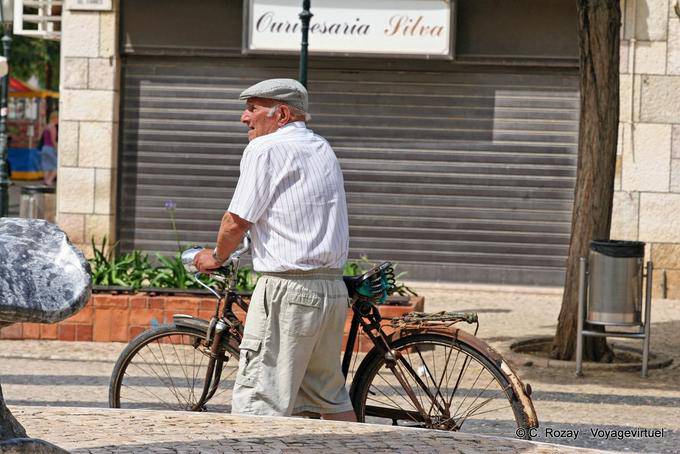 Un residente di Lagos - Portogallo