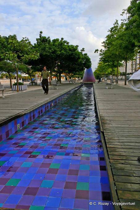 Canali e fontana, Parque das Nações, Lisbona - Portogallo