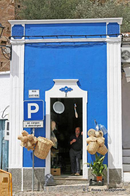 Mértola, il bazar di Rua Alves Redol - Portogallo