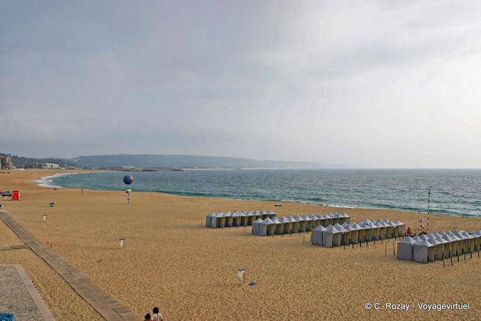 Panorama sull'arco della spiaggia Nazaré - Portogallo