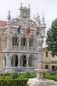 Parte della facciata della Camara Municipal de Sintra, Portogallo.