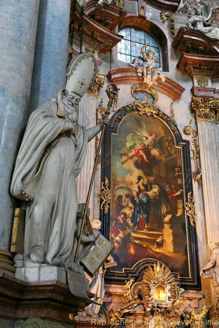 Statue de Saint-Basile, Église Saint-Nicolas (Kostel sv. Mikuláše), Malá Strana - Praga, Repubblica Ceca