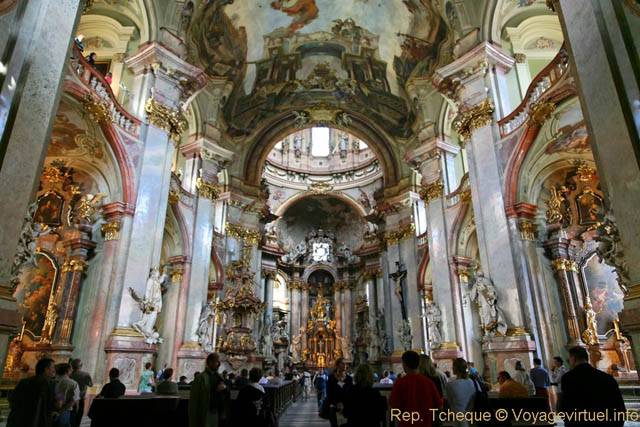 Église Saint-Nicolas (Kostel sv. Mikuláše), vue depuis l'arrière de la nef, Malá Strana - Praga, Repubblica Ceca