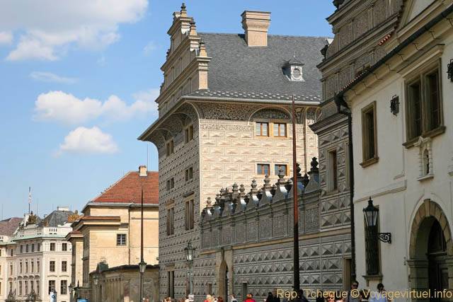 Hradcanske Nam, vue extérieure du Palais Schwarzenberg - Praga, Repubblica Ceca
