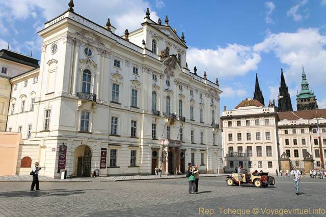 Hradcanske Nam, devant le Lobkowicz Palace - Praga, Repubblica Ceca