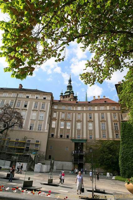 Hradčany, les façades du château depuis la cour des jardins , Zahrady, (Prazsky Hrad) - Praga, Repubblica Ceca