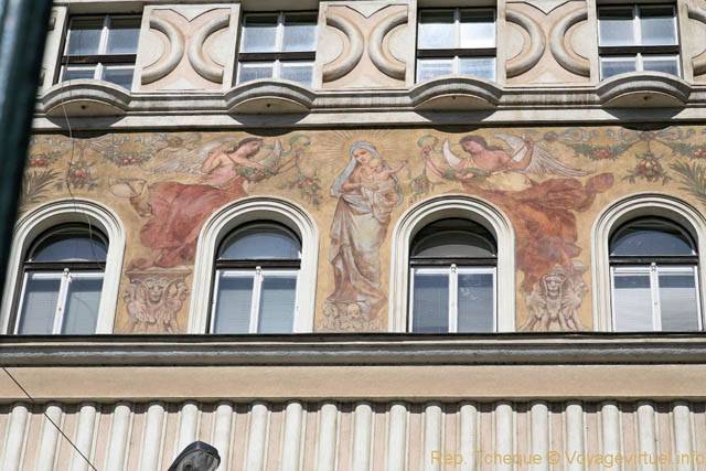 Peinture sur façade, Jindrisska Namesti - Praga, Repubblica Ceca