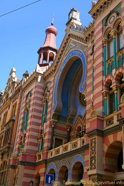 Polychromie de la façade, Synagogue jubilaire, (Jubilejní synagoga), Jeruzalemska - Praga, Repubblica Ceca