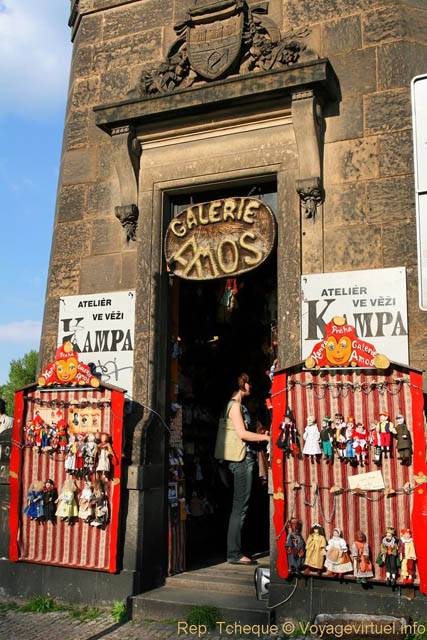 Kampa, marionnettes de la Galerie Amos, Most Legii - Praga, Repubblica Ceca