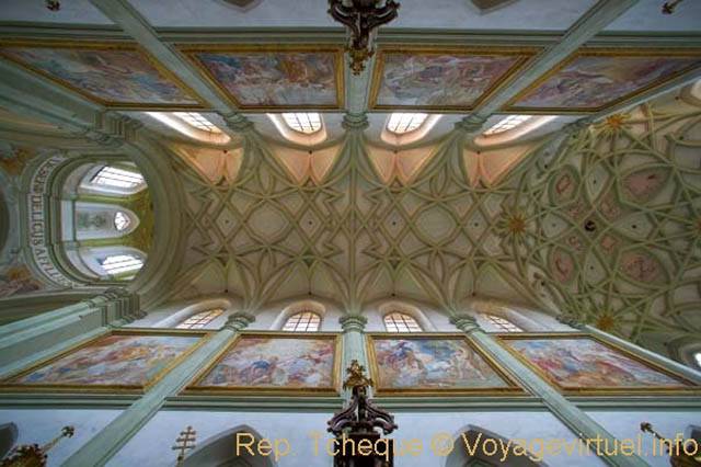 Les arabesques de la voûte de l'église Notre Dame de l'Assomption, Abbaye de Kladruby - Praga, Repubblica Ceca