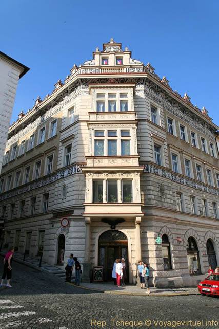 Immeuble d'angle, Place Malostranské, Malá Strana - Praga, Repubblica Ceca