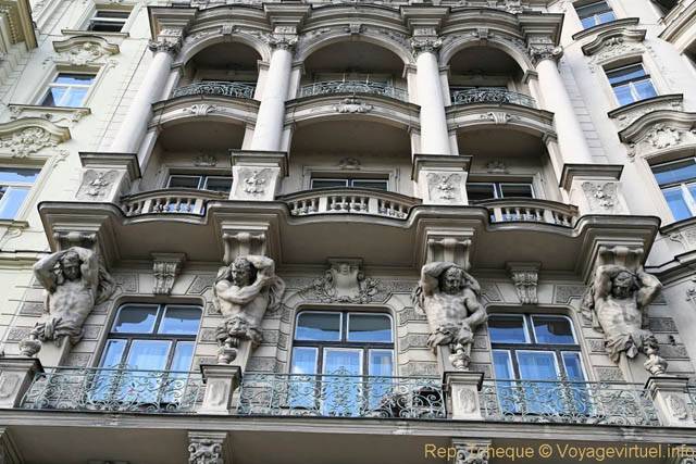 Les quatre atlantes sur Masarykovo Nabrezi - Praga, Repubblica Ceca