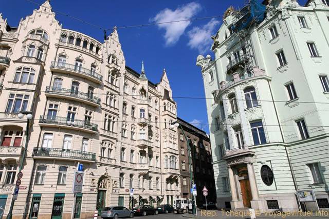 Masarykovo Nabrezy, le Goethe Institut à l'angle de Na Struze - Praga, Repubblica Ceca