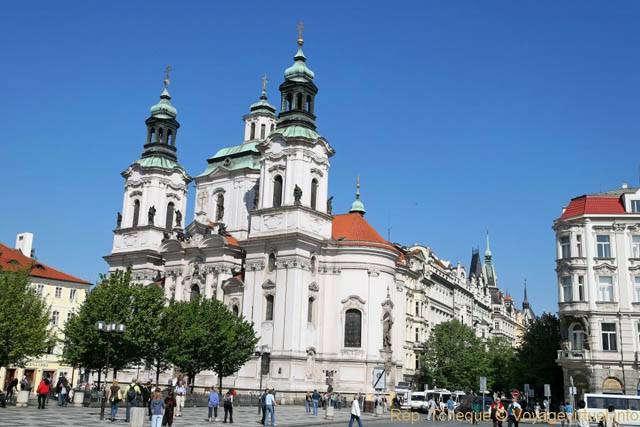 Square de la Vieille-ville, panorama sur l'Église Saint-Nicolas - Praga, Repubblica Ceca
