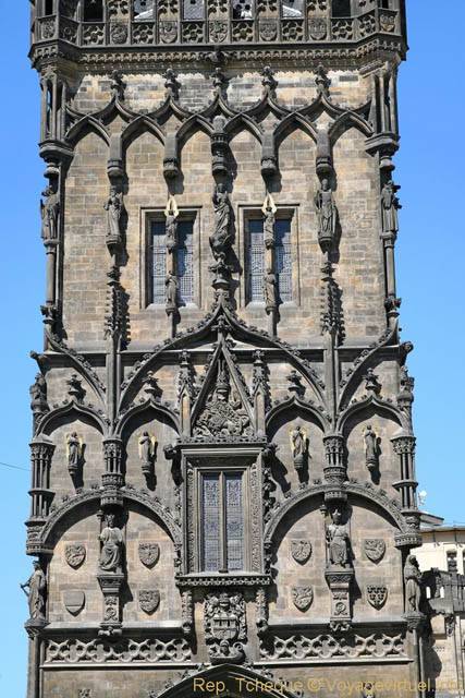 Tour de la Poudrière (Prašná brána), ornementation de la face Est - Praga, Repubblica Ceca