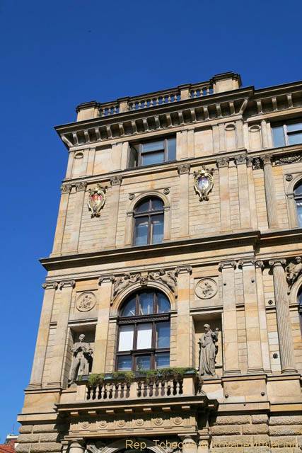 Une façade dans Rytirska - Praga, Repubblica Ceca