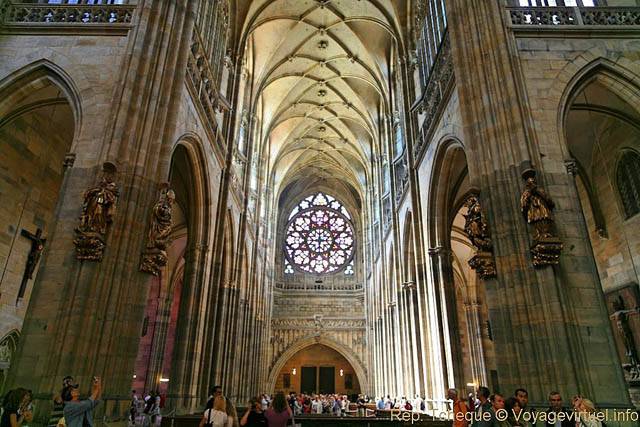 Cathédrale Saint-Guy, Grande Nef Sv Vit Vaclav A Vojtech Katedrala, (Prazsky Hrad) - Praga, Repubblica Ceca