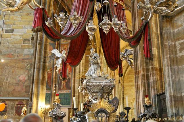 Cathédrale de Saint Vitus, Saint Guy, le Tombeau de Jean Népomucène, (Prazsky Hrad) - Praga, Repubblica Ceca
