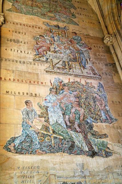 Cathédrale Saint-Guy, peintures sur pierre, (Prazsky Hrad) - Praga, Repubblica Ceca