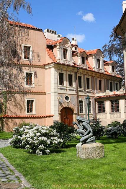 Une statue dans le jardin Valdstenjska - Praga, Repubblica Ceca