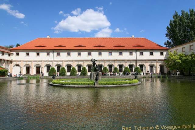 Grand bassin dans le Jardin Wallenstein, Valdstejnska Zahrada - Praga, Repubblica Ceca