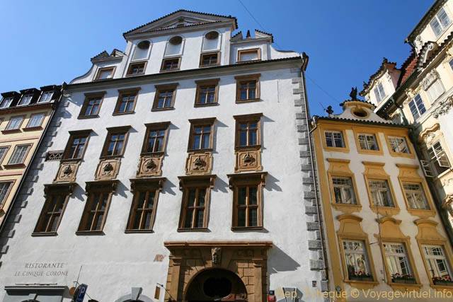 La façade du Ristorante Cinque Corone, Zelezna - Praga, Repubblica Ceca